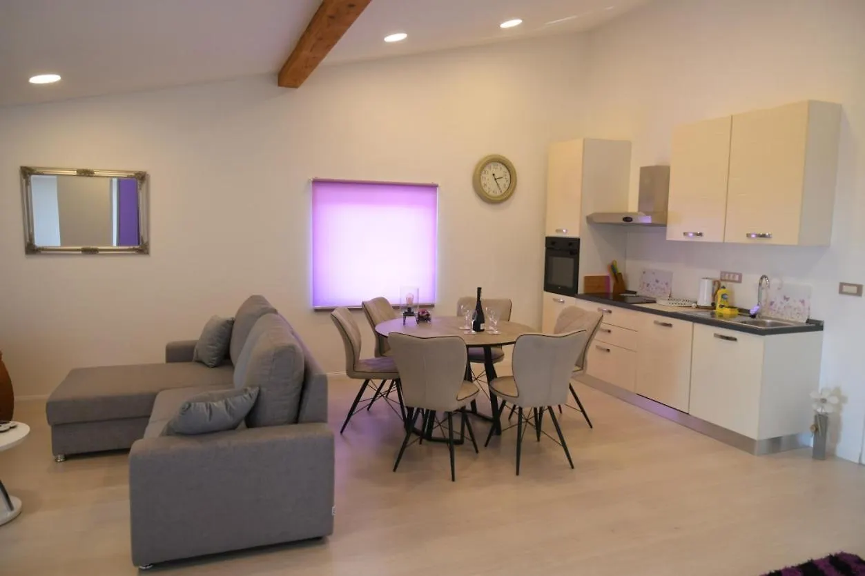 Relax Apartment Near Opatija, Sauna, Jacuzzi Marinici